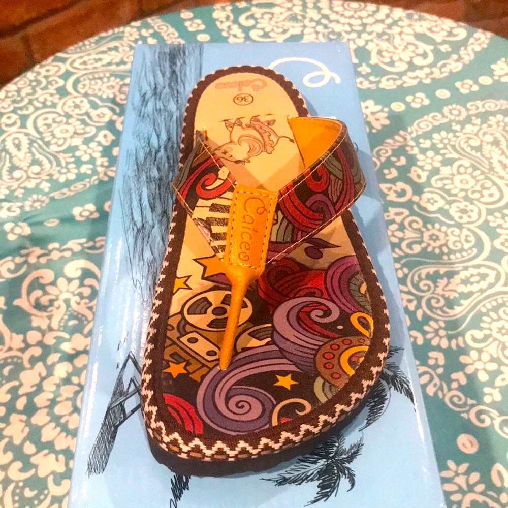 NIB Calceo Handcrafted Flip Flops Size 36